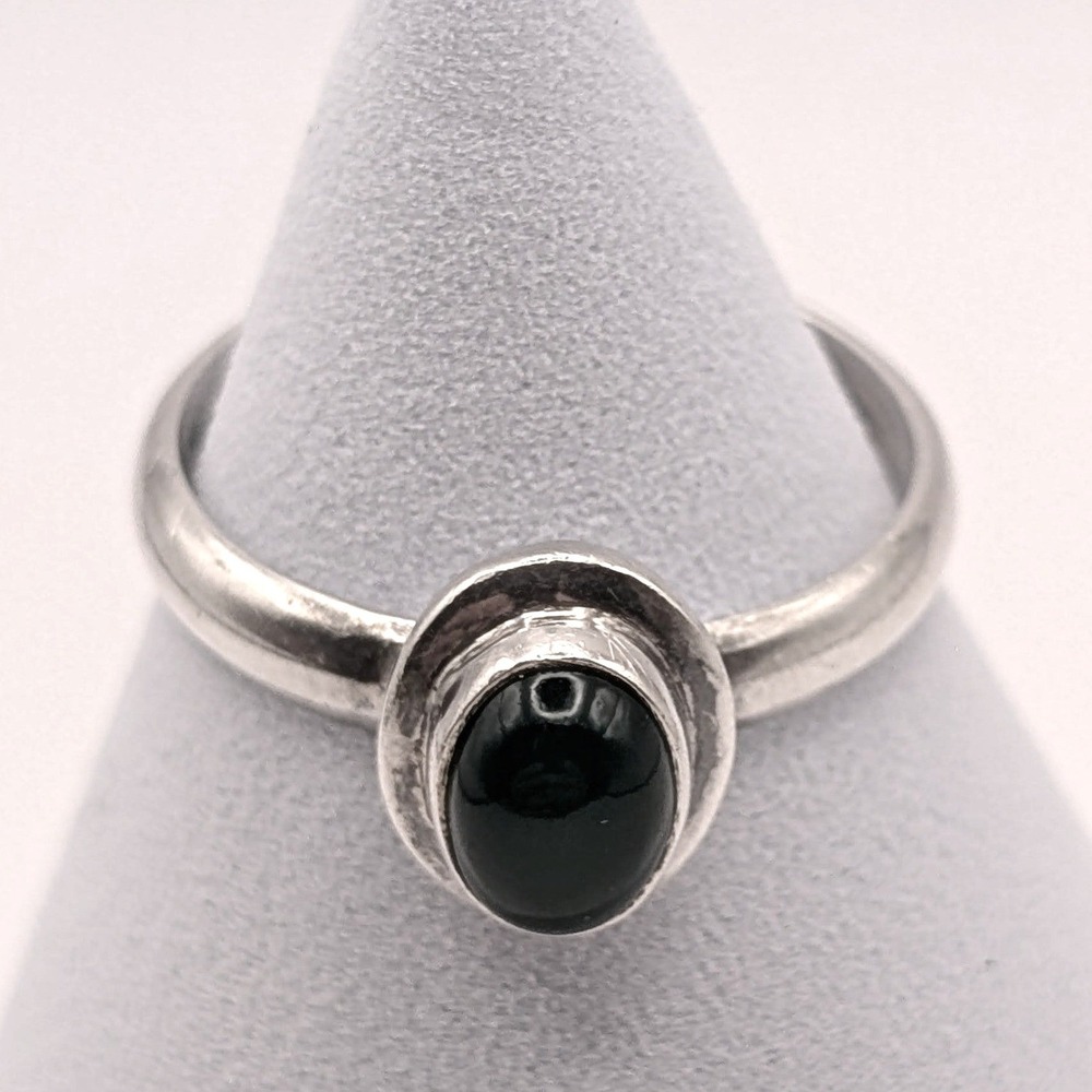 Vintage Sterling Silver 925 Dark Green Malachite Oval Cabochon Ring Size 7.5